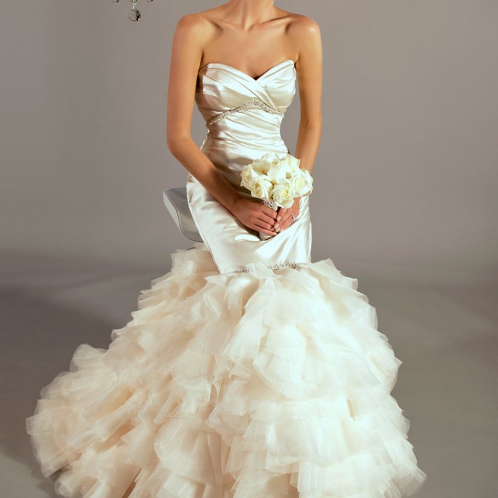 🎉NWT Winnie Couture Wedding Dress size 8  (now 4)